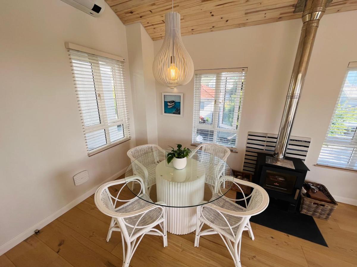 Moonshine - Two Bedroom House With Inverter كيب تاون المظهر الخارجي الصورة